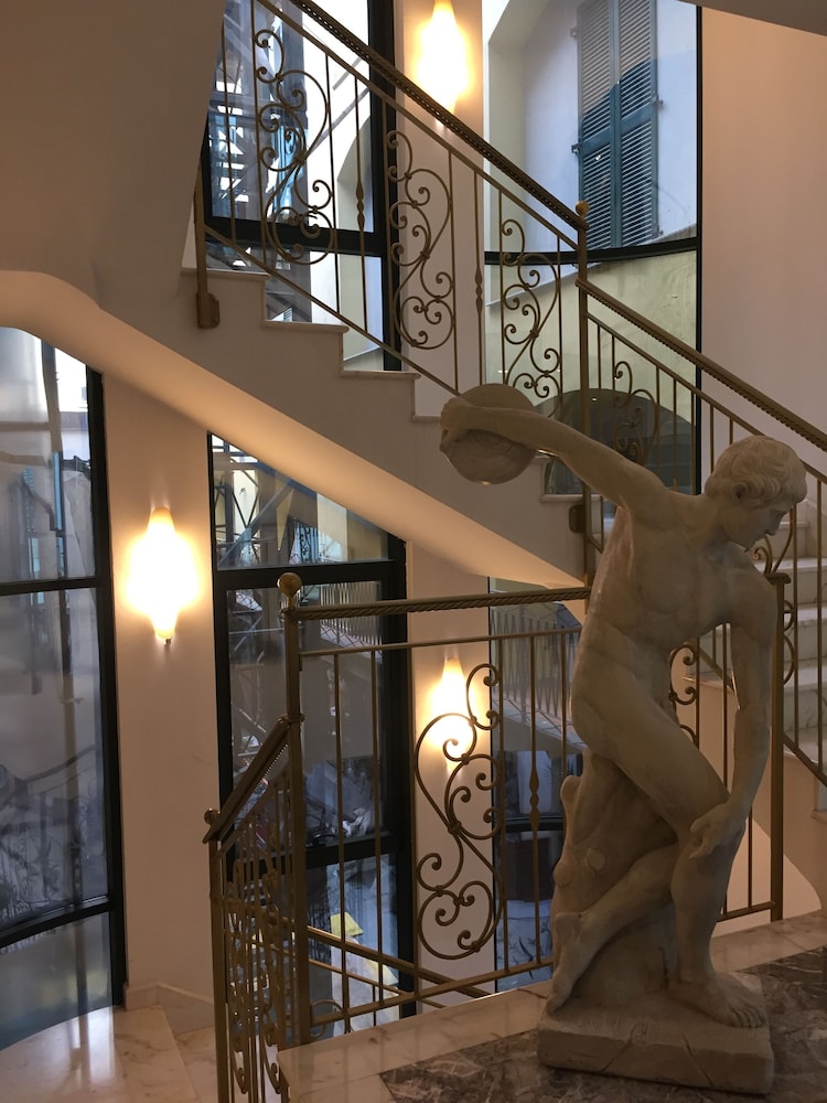 Marconi Hotel — Hotel building in Milan, Lombardy