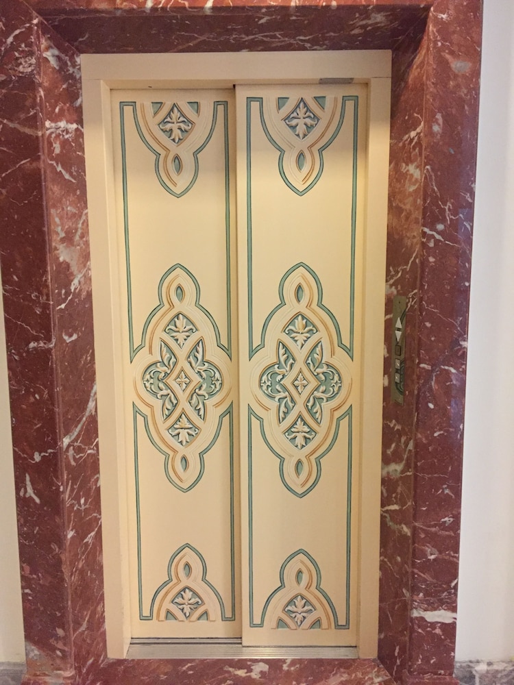 Marconi Hotel — Hotel building in Milan, Lombardy