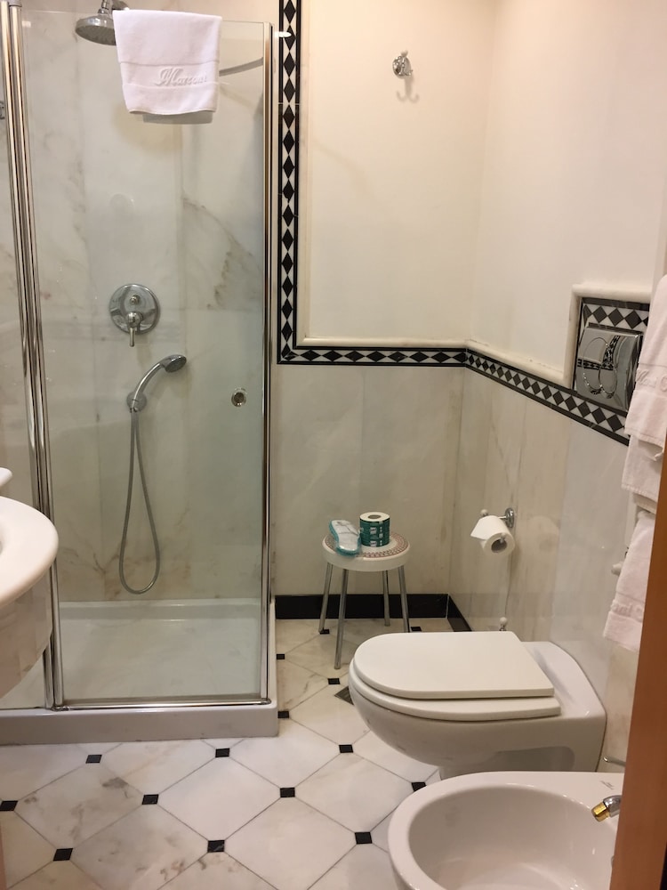 Marconi Hotel — Hotel rooms in Milan, Lombardy