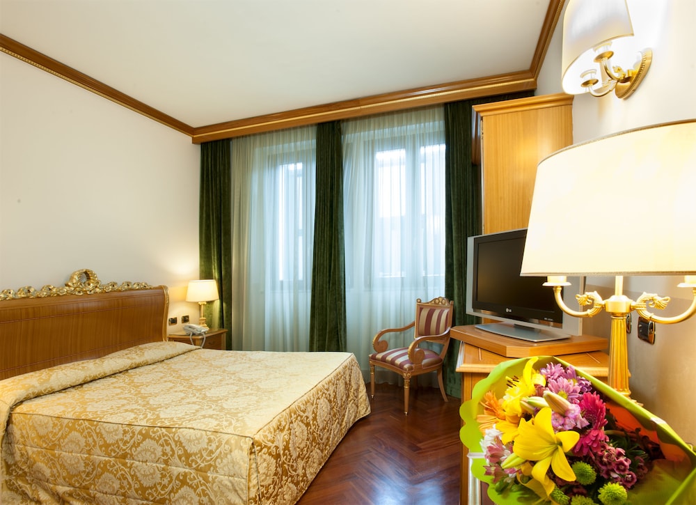 Marconi Hotel — Hotel rooms in Milan, Lombardy