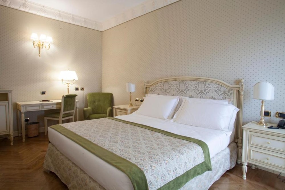 Marconi Hotel — Hotel rooms in Milan, Lombardy