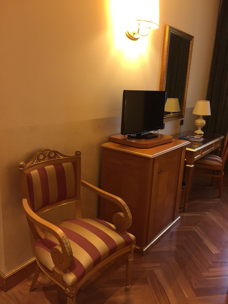 Marconi Hotel — Hotel rooms in Milan, Lombardy