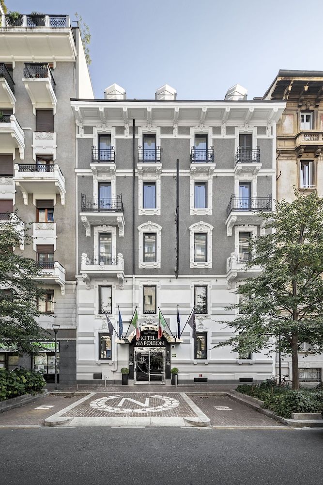 LHP Hotel Napoleon