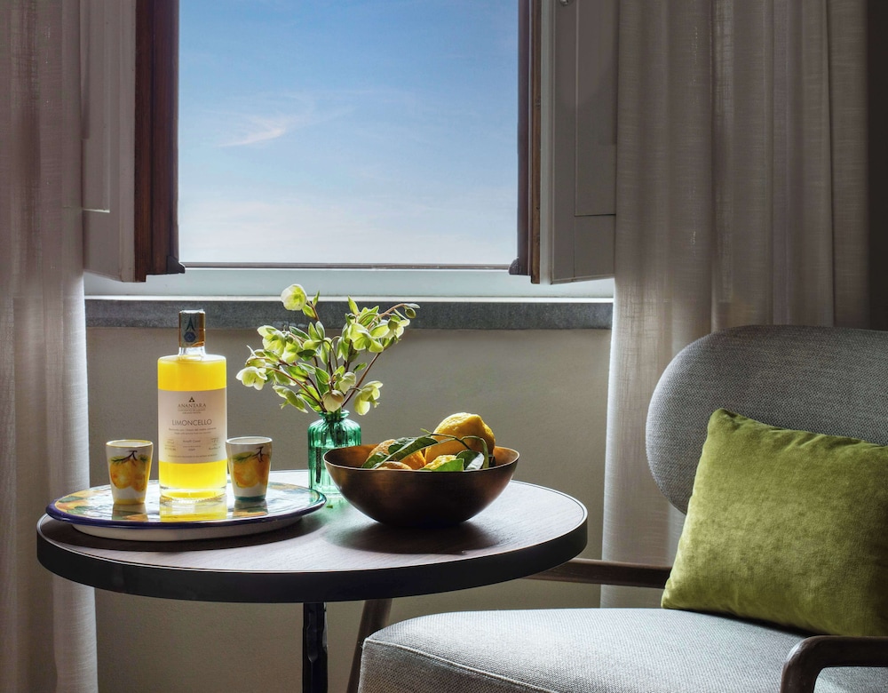 Anantara Convento di Amalfi Grand Hotel — Hotel rooms in Amalfi, Campania