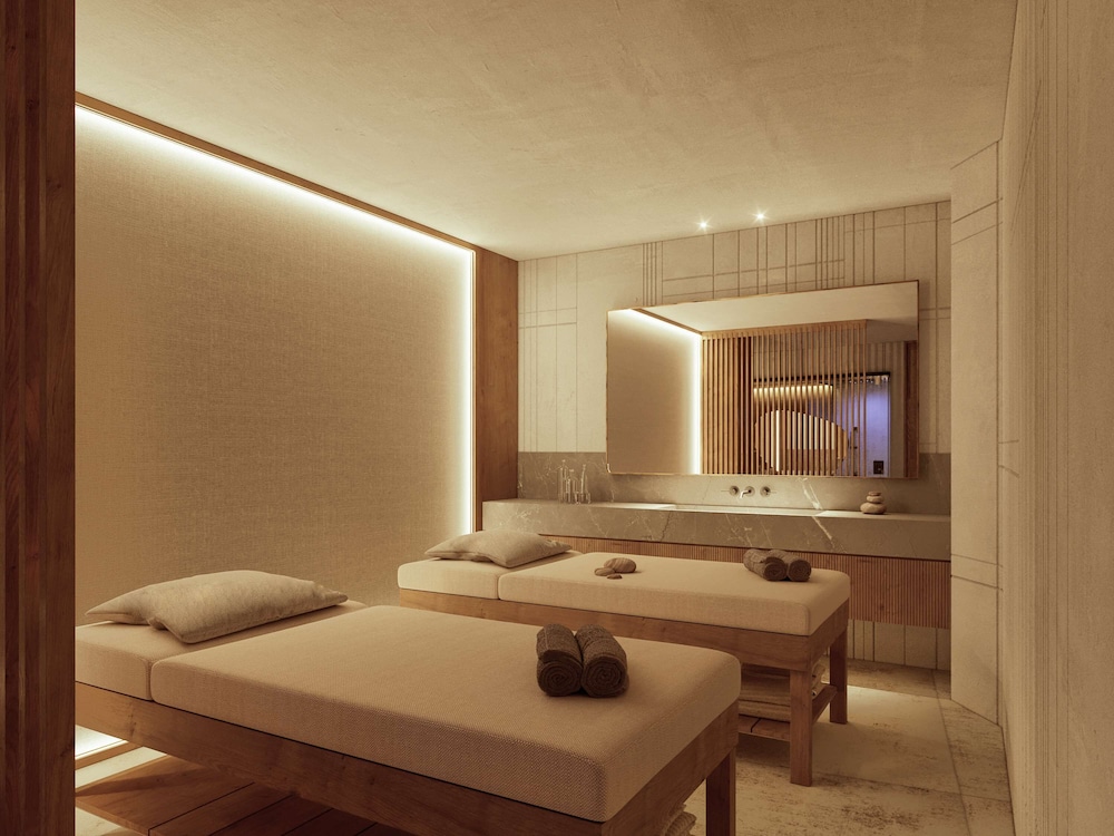 Anantara Convento di Amalfi Grand Hotel — Hotel rooms in Amalfi, Campania
