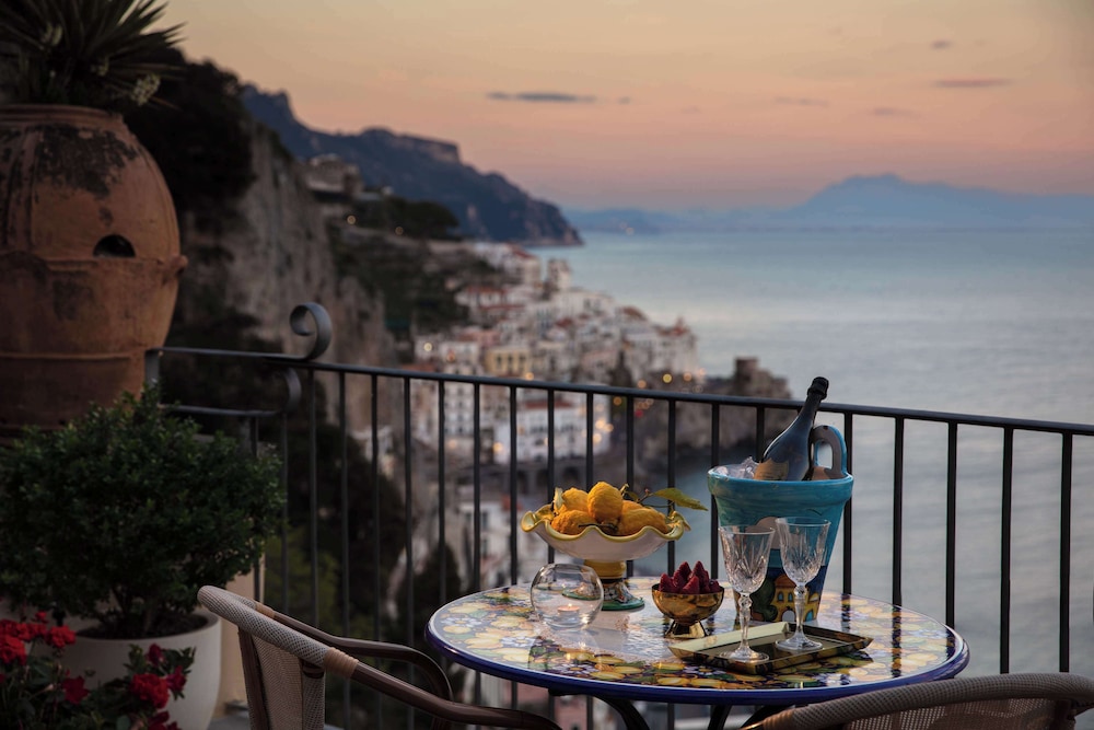 Anantara Convento di Amalfi Grand Hotel — Restaurant & bars in Amalfi, Campania