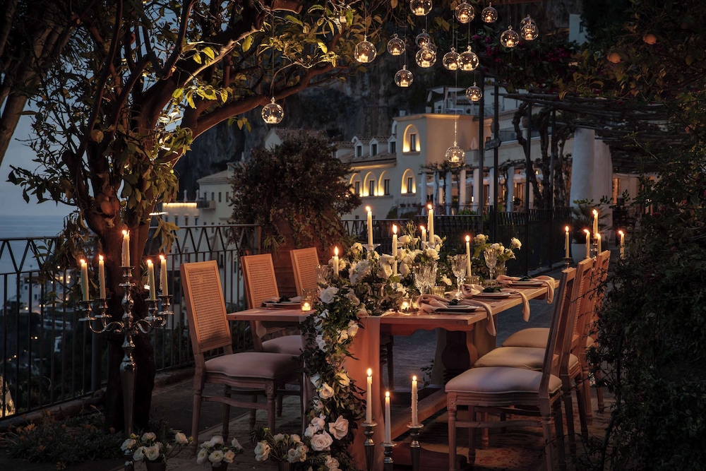 Anantara Convento di Amalfi Grand Hotel — Restaurant & bars in Amalfi, Campania