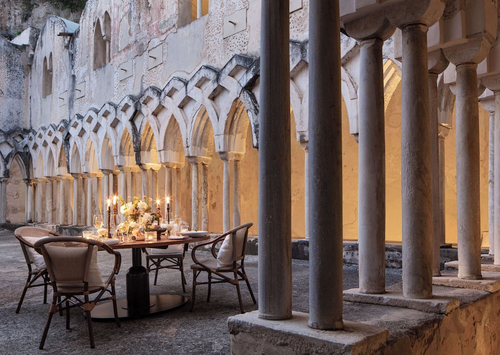Anantara Convento di Amalfi Grand Hotel — Restaurant & bars in Amalfi, Campania