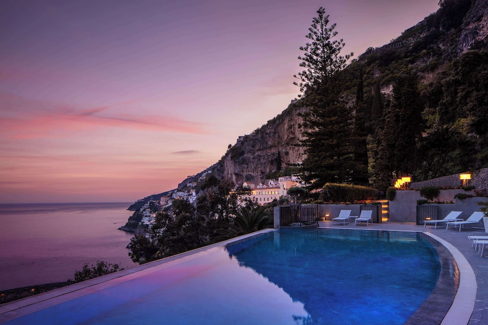Anantara Convento di Amalfi Grand Hotel — Swimming pool in Amalfi, Campania
