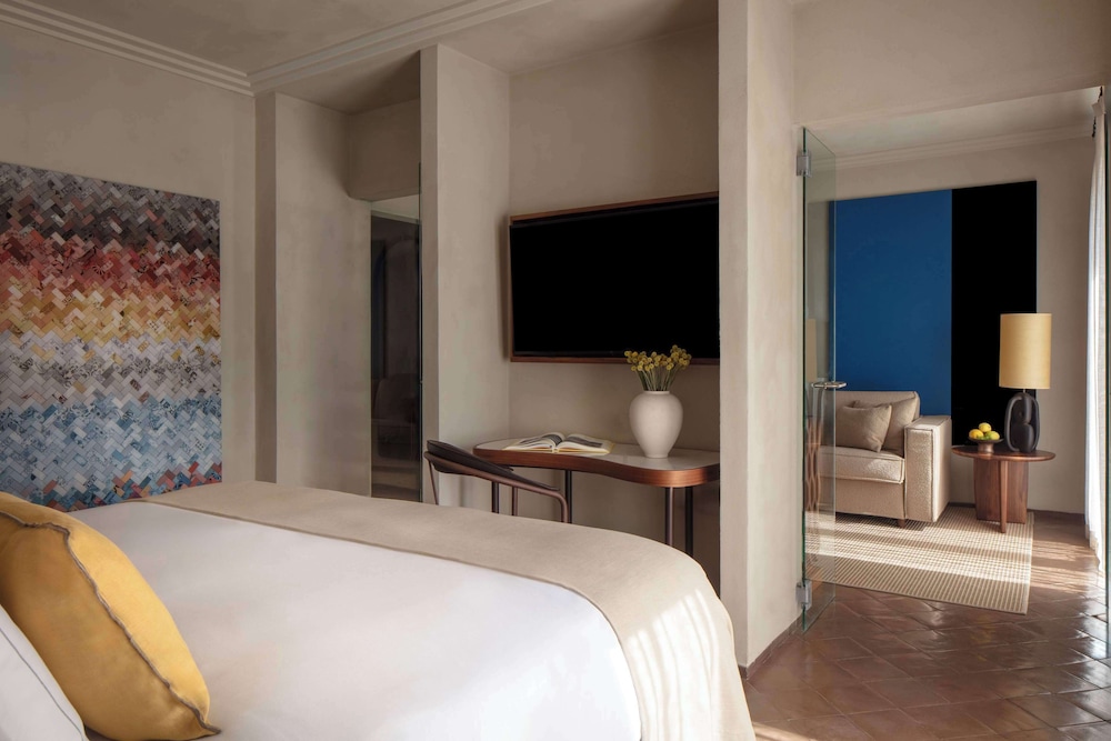 Anantara Convento di Amalfi Grand Hotel — Hotel rooms in Amalfi, Campania