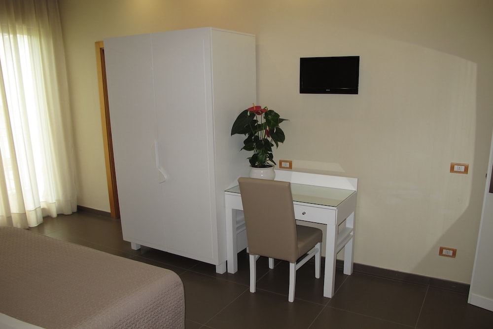 Hotel Club - Sorrento — Hotel rooms in Sant'Angello, Campania