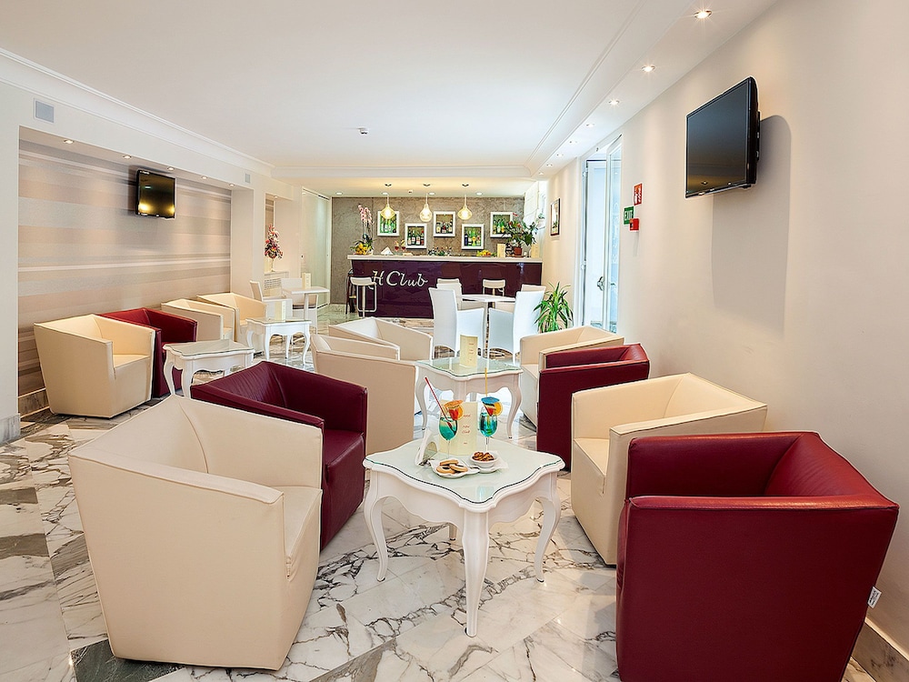 Hotel Club - Sorrento — Restaurant & bars in Sant'Angello, Campania