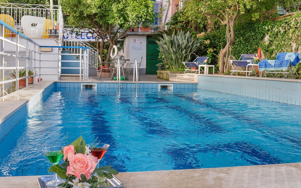 Hotel Club - Sorrento — Swimming pool in Sant'Angello, Campania