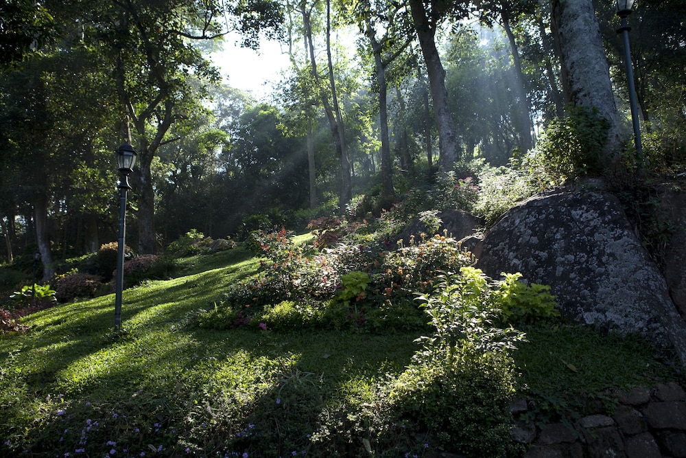 Amaya Hills Kandy — Attractions in the area in Kandy
