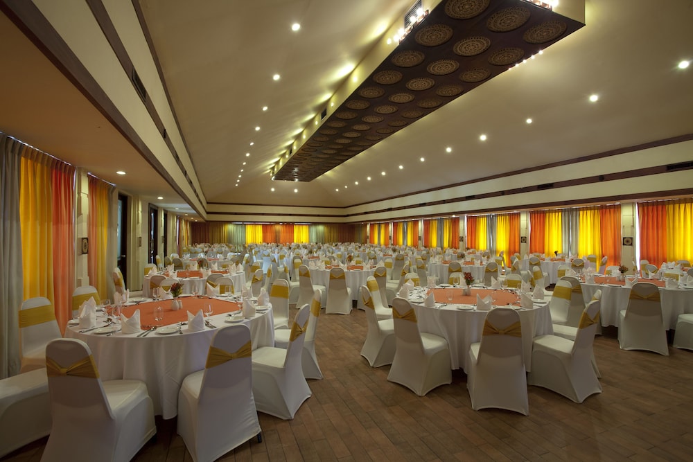 Amaya Hills Kandy — Restaurant & bars in Kandy