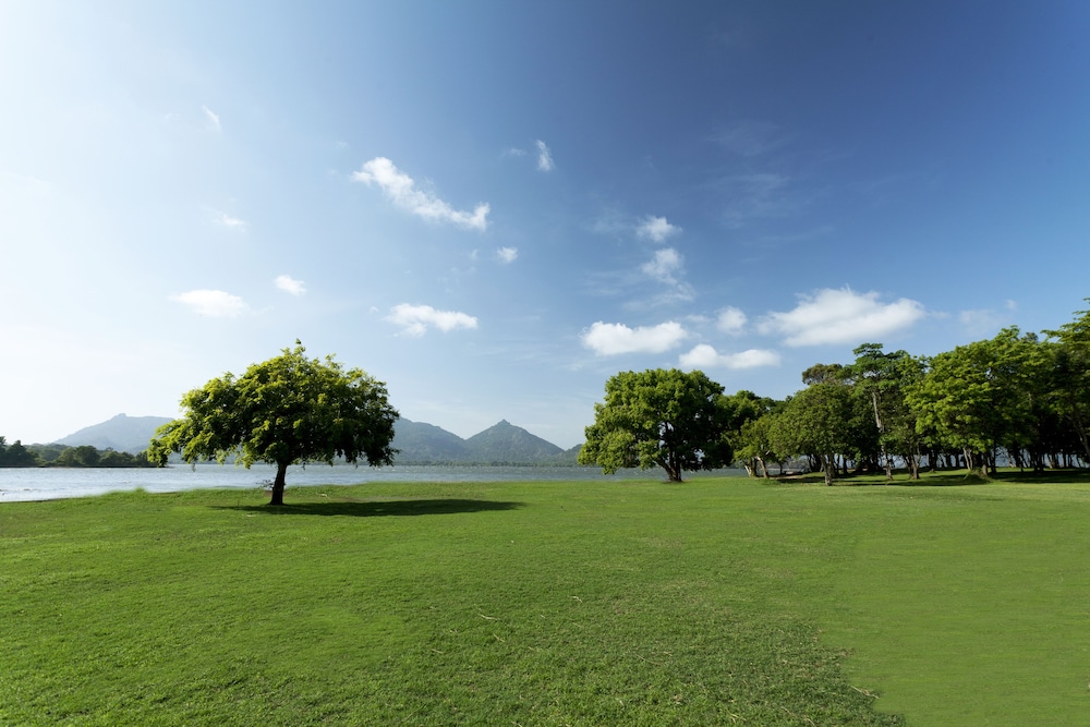 Amaya Lake Dambulla — Attractions in the area in Dambulla