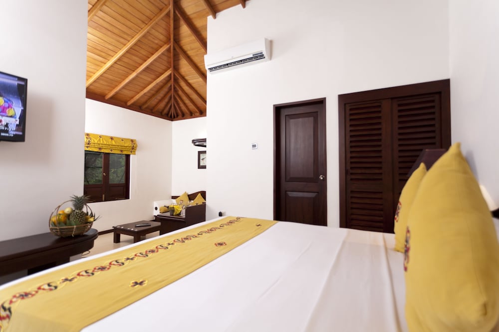 Amaya Lake Dambulla — Hotel rooms in Dambulla
