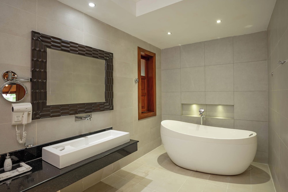 Amaya Lake Dambulla — Hotel rooms in Dambulla