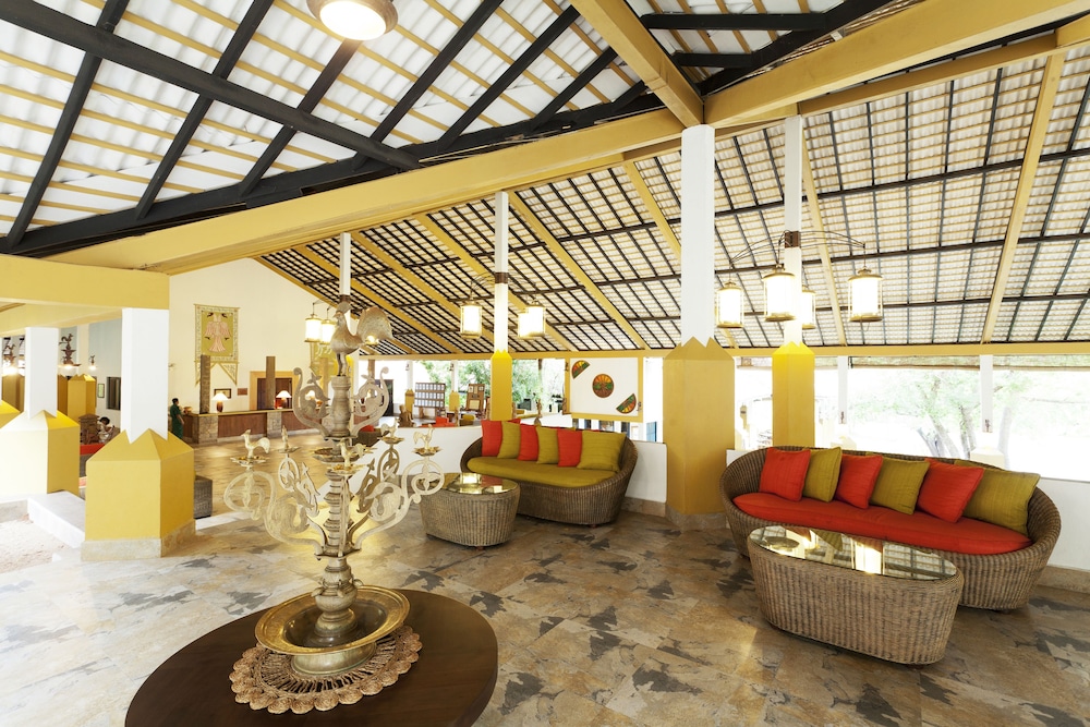 Amaya Lake Dambulla — Hotel building in Dambulla