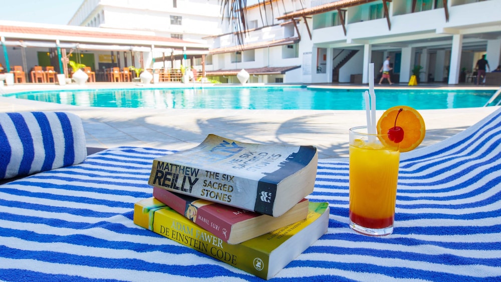 Citrus Hikkaduwa — Swimming pool in Hikkaduwa, Southern Province