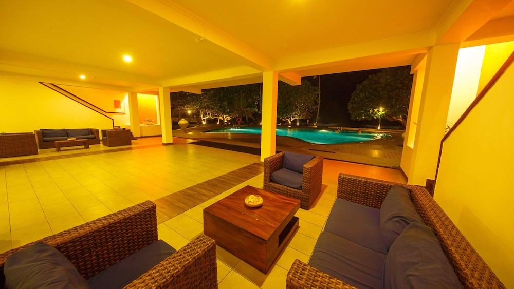 Citrus Hikkaduwa — Swimming pool in Hikkaduwa, Southern Province