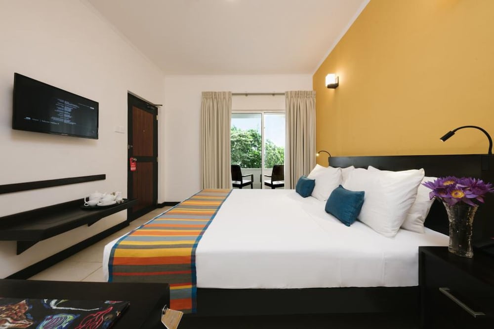Citrus Hikkaduwa — Hotel rooms in Hikkaduwa, Southern Province