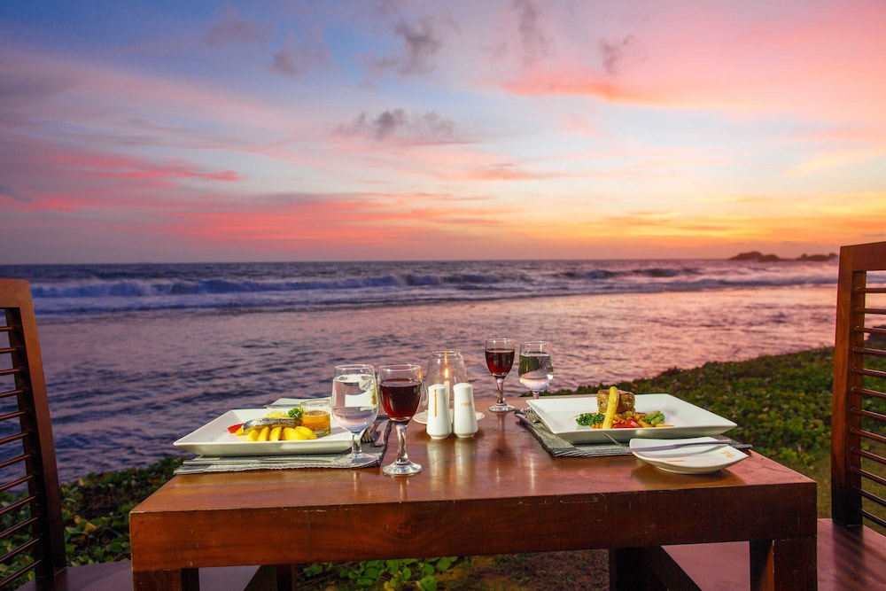Citrus Hikkaduwa — Restaurant & bars in Hikkaduwa, Southern Province