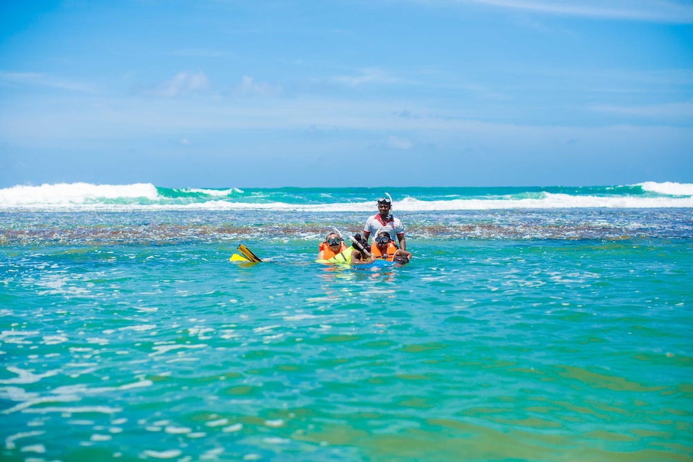 Citrus Hikkaduwa — Beach in Hikkaduwa, Southern Province