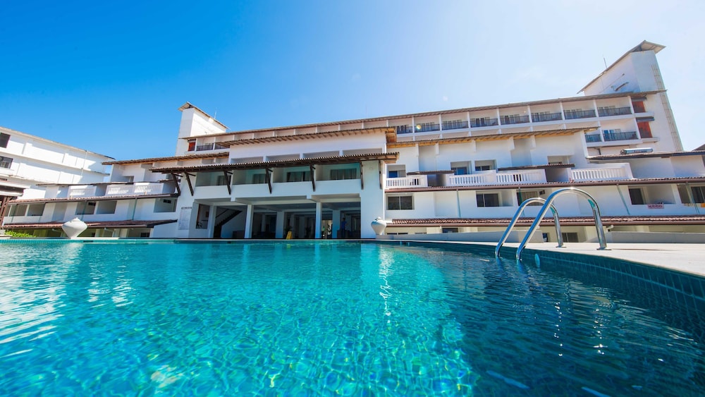 Citrus Hikkaduwa — Swimming pool in Hikkaduwa, Southern Province