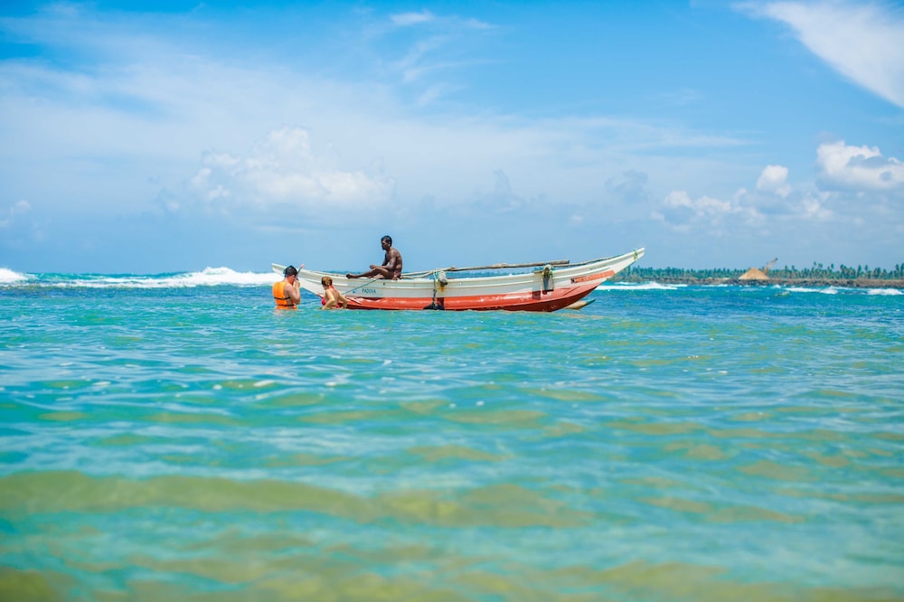 Citrus Hikkaduwa — Beach in Hikkaduwa, Southern Province
