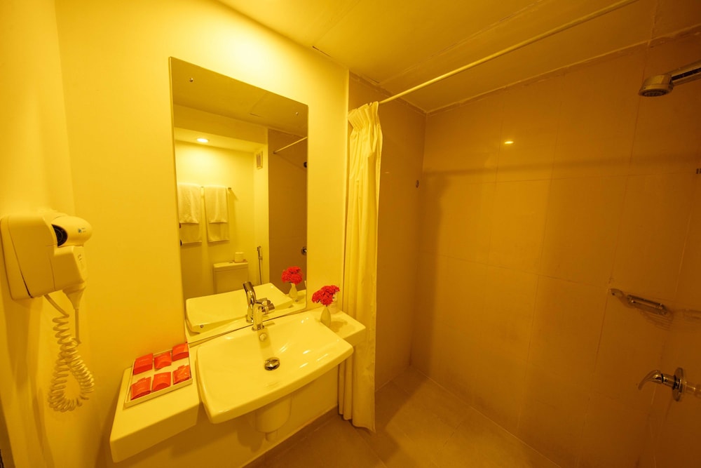 Citrus Hikkaduwa — Hotel rooms in Hikkaduwa, Southern Province