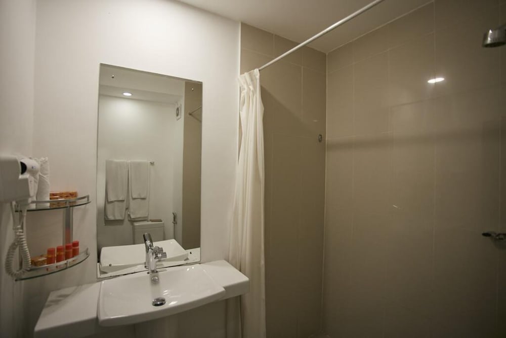 Citrus Hikkaduwa — Hotel rooms in Hikkaduwa, Southern Province