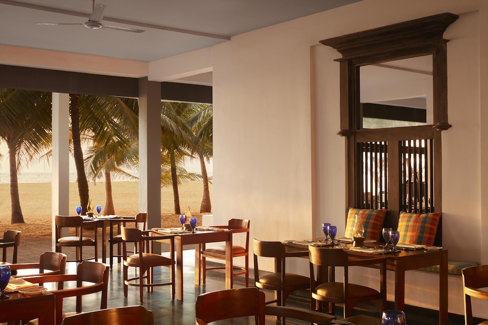 Jetwing Blue — Restaurant & bars in Negombo, Western Province
