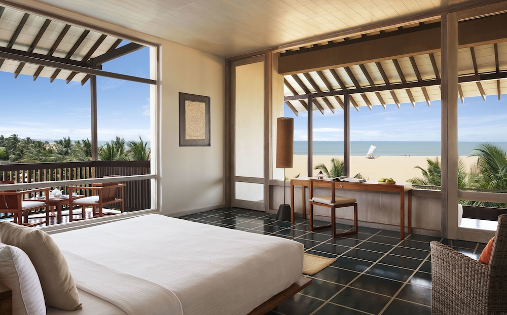 Jetwing Blue — Hotel rooms in Negombo, Western Province