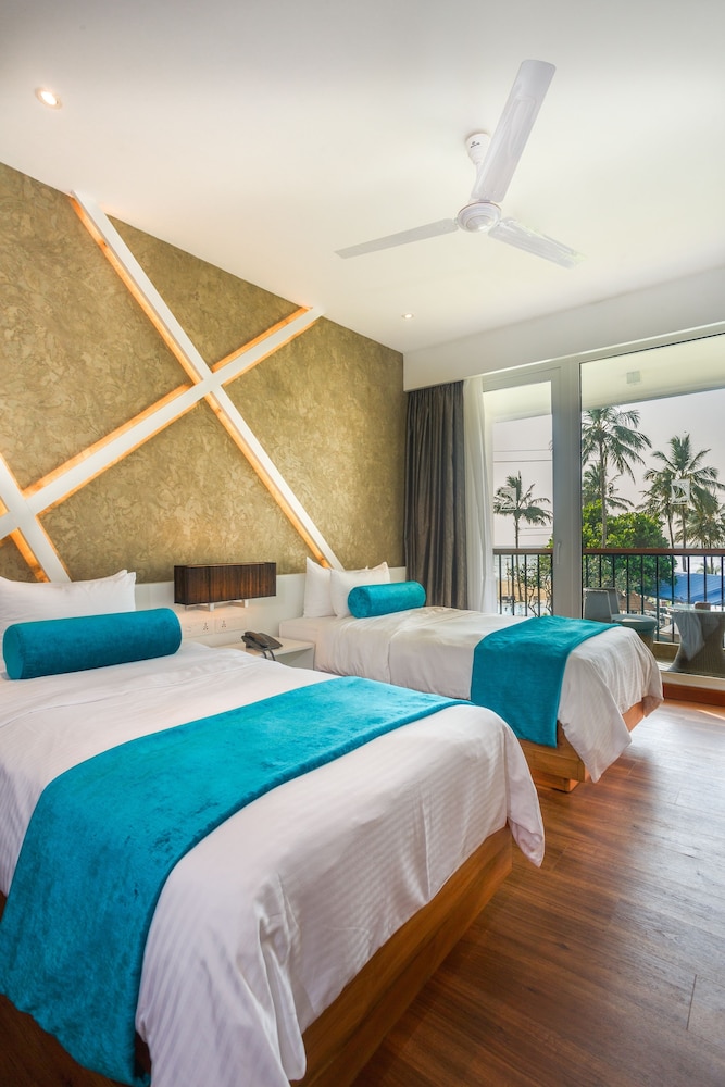 Camelot Beach Hotel — Hotel rooms in Negombo, Western Province