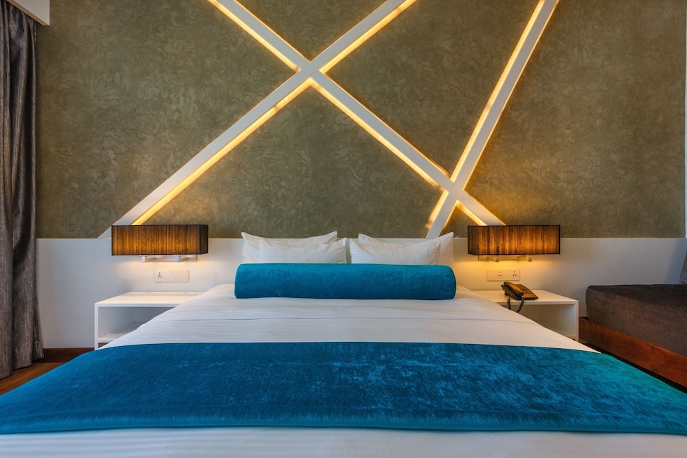 Camelot Beach Hotel — Hotel rooms in Negombo, Western Province
