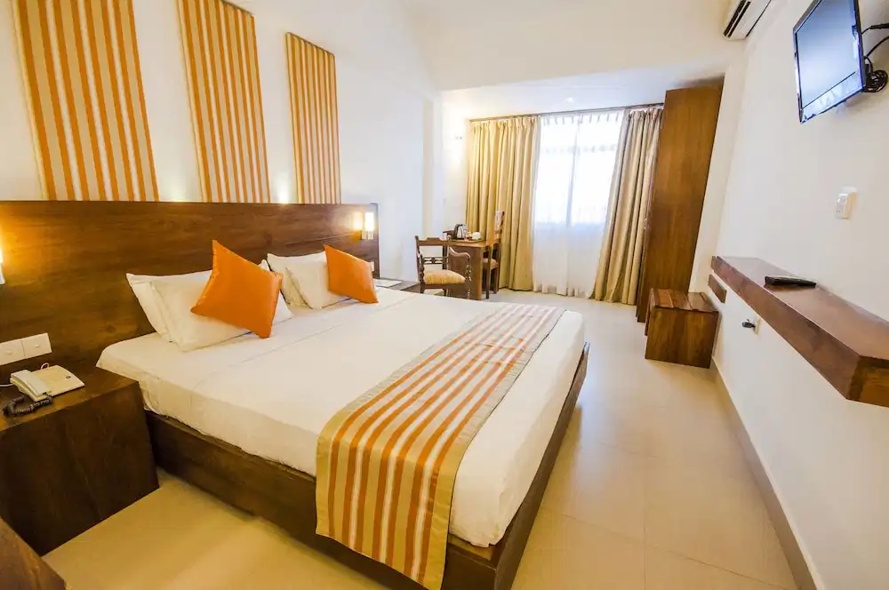 Camelot Beach Hotel — Hotel rooms in Negombo, Western Province