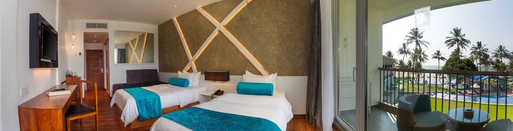 Camelot Beach Hotel — Hotel rooms in Negombo, Western Province