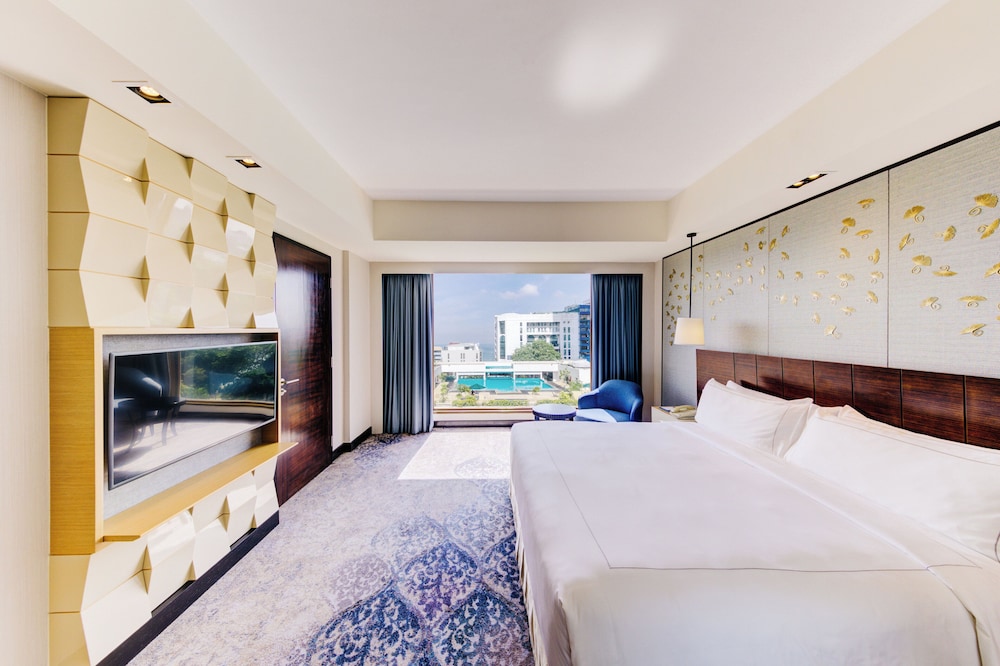 Cinnamon Grand Colombo — Hotel rooms in Colombo, Western Province
