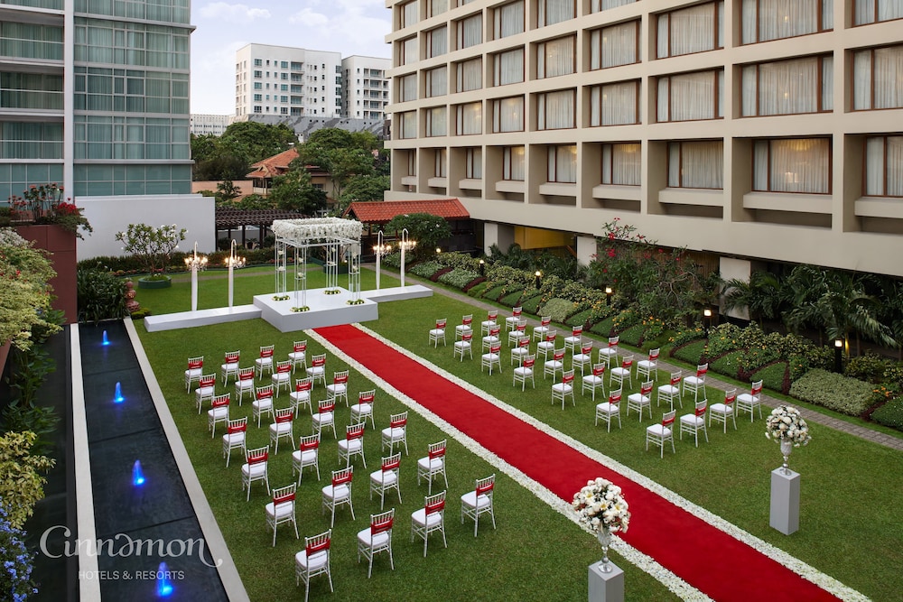 Cinnamon Grand Colombo — Hotel building in Colombo, Western Province