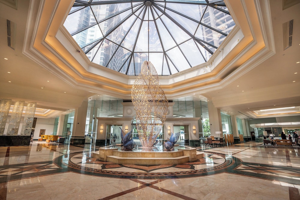 Cinnamon Grand Colombo — Hotel building in Colombo, Western Province