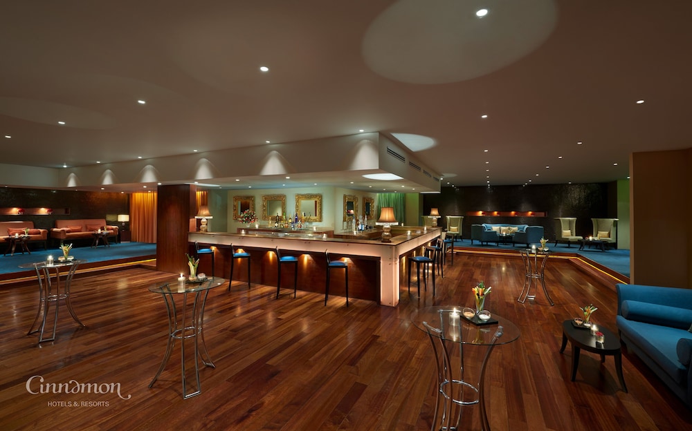 Cinnamon Grand Colombo — Restaurant & bars in Colombo, Western Province