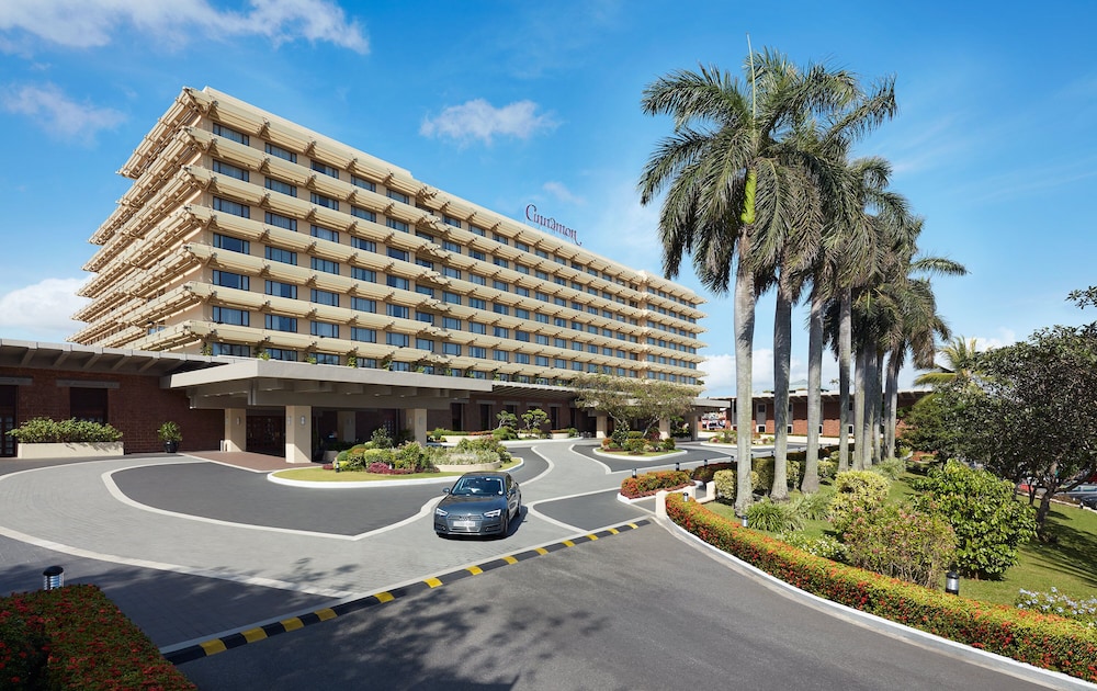 Cinnamon Lakeside Colombo — Hotel building in Colombo, Western Province