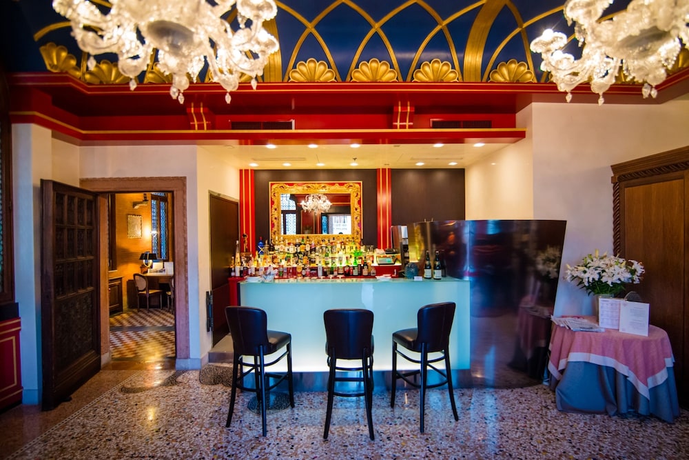 Hotel Palazzo Stern — Restaurant & bars in Venice, Veneto