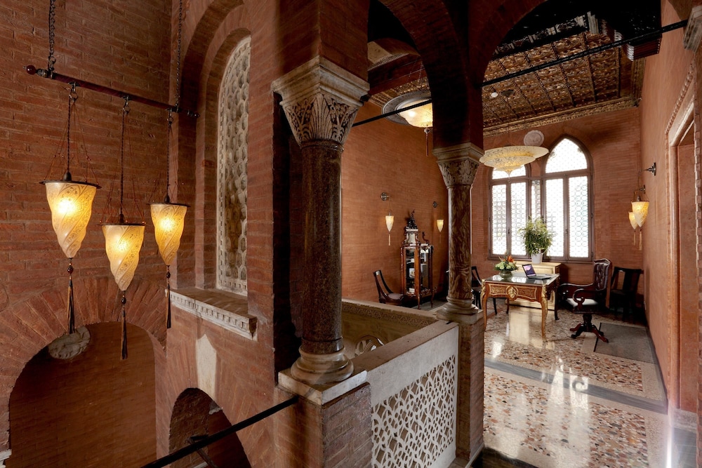 Hotel Palazzo Stern — Hotel building in Venice, Veneto