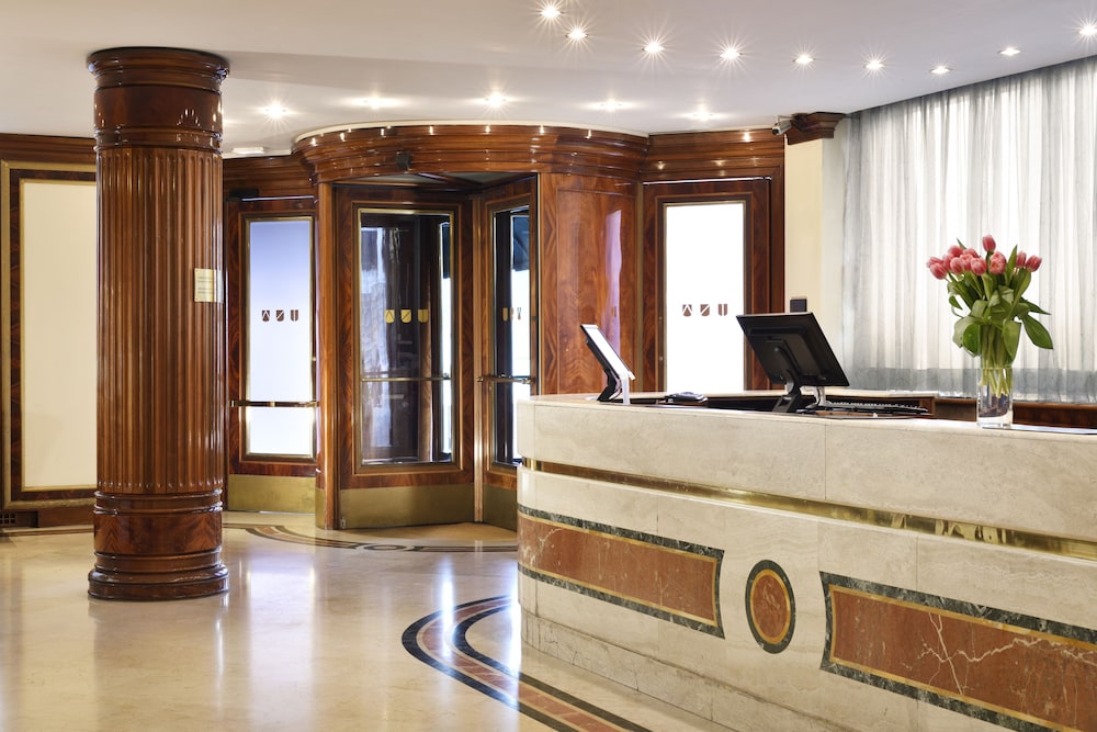 UNA Hotels Scandinavia Milano — Hotel building in Milan, Lombardy