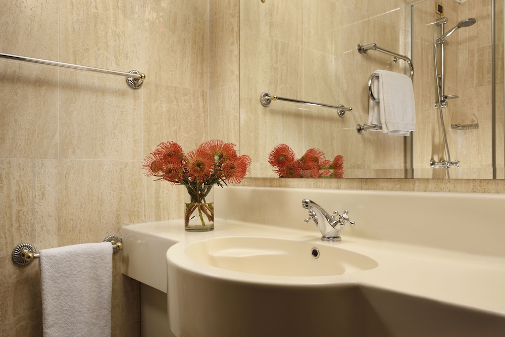UNA Hotels Scandinavia Milano — Hotel rooms in Milan, Lombardy