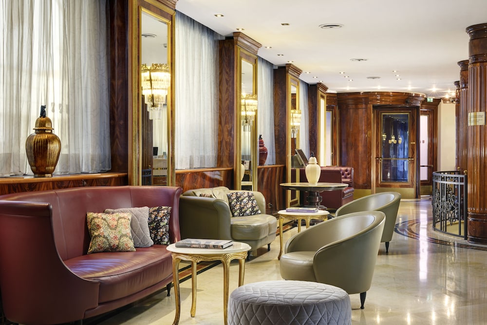 UNA Hotels Scandinavia Milano — Hotel building in Milan, Lombardy