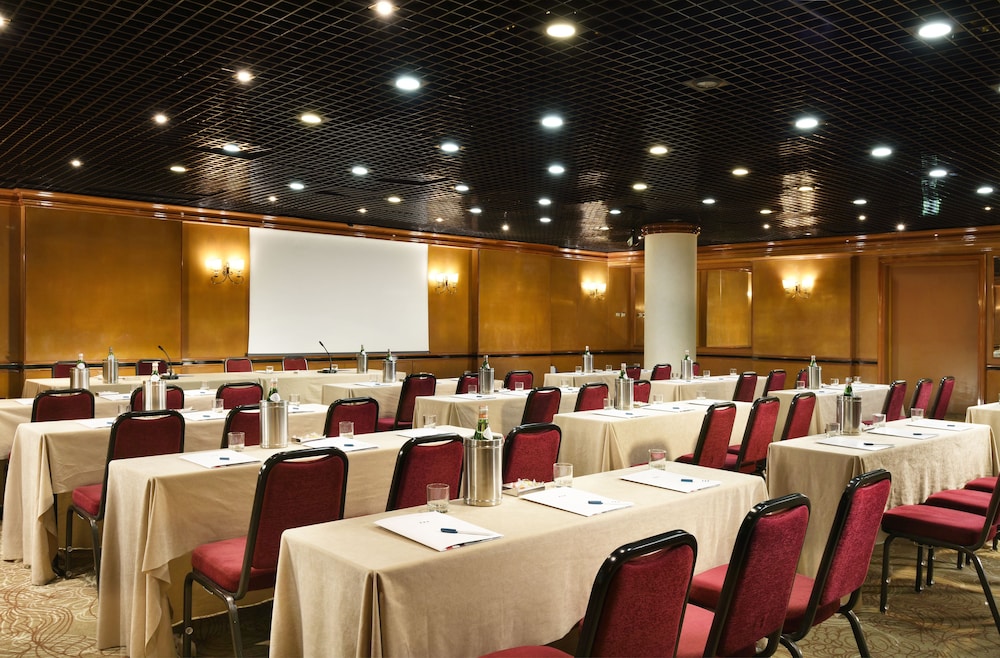 UNA Hotels Scandinavia Milano — Hotel building in Milan, Lombardy