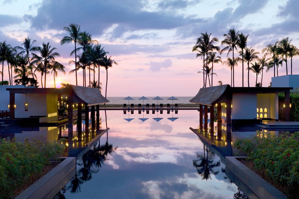 JW Marriott Khao Lak Resort and Spa — Swimming pool in Khao Lak, Phang Nga